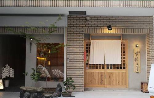 磯ぎよからず博多本店角打ちぽたりー