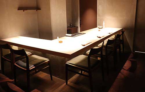 磯ぎよよからず博多本店個室カウンター席